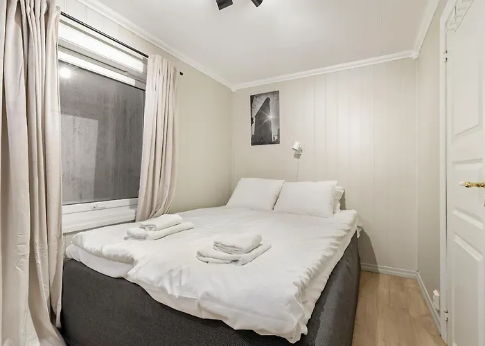 Modern With 2 Bedrooms And A Sofa Bed Appartement *