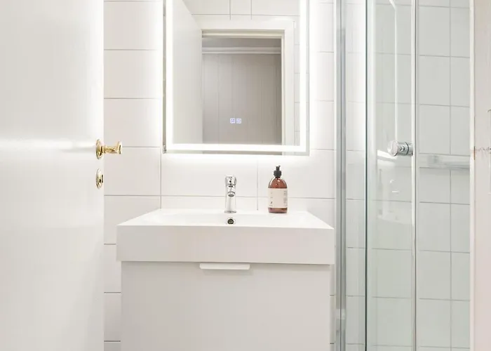 Daire Modern With 2 Bedrooms And A Sofa Bed *